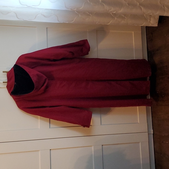 Gallery Petite Red Trench Coat, Size 6 - Picture 2 of 6